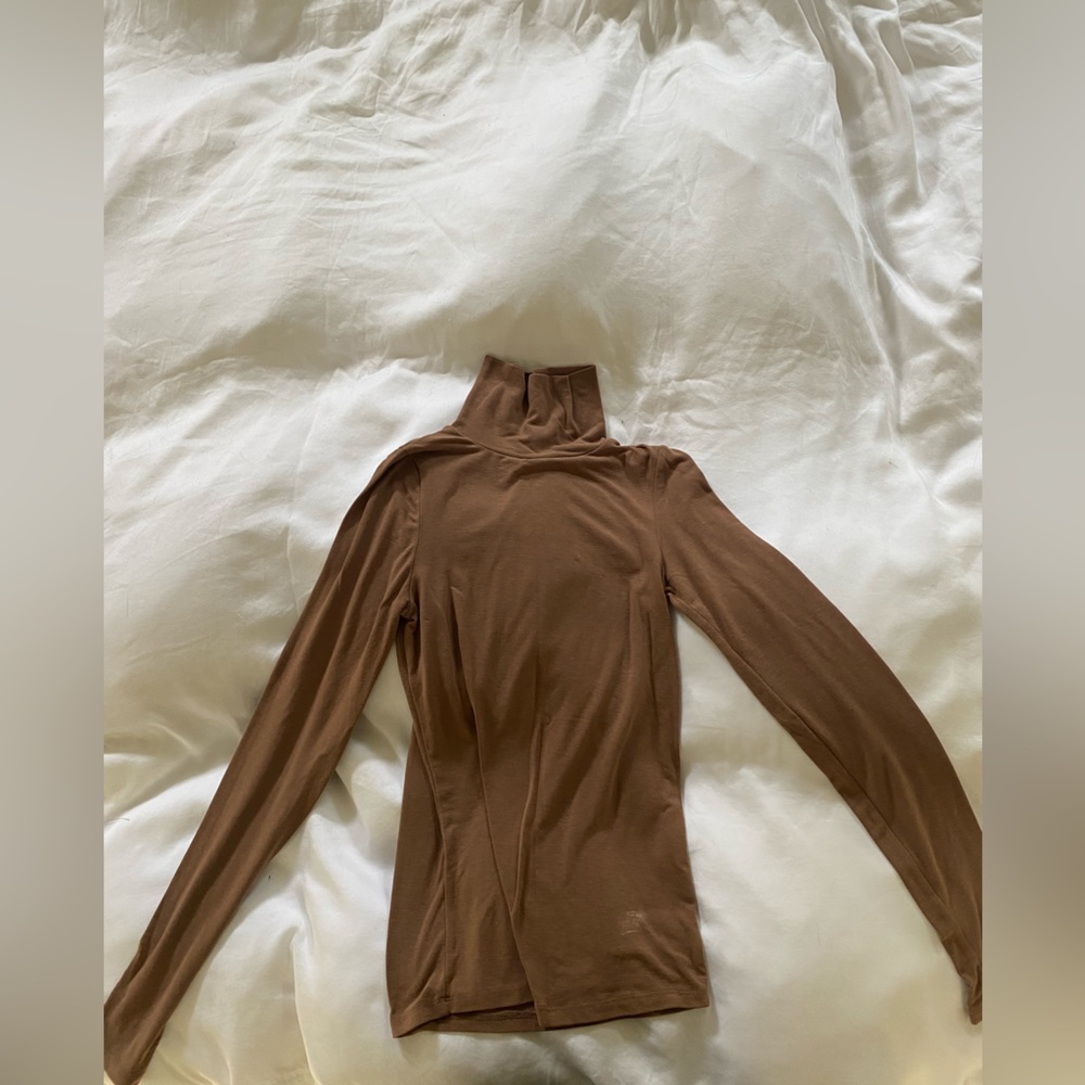 Farrow brown long turtle neck
